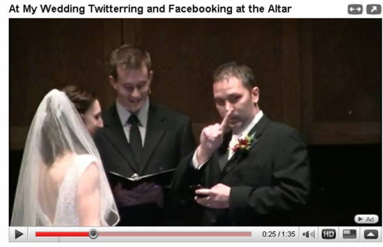 WeddingTwitterringandFacebooking