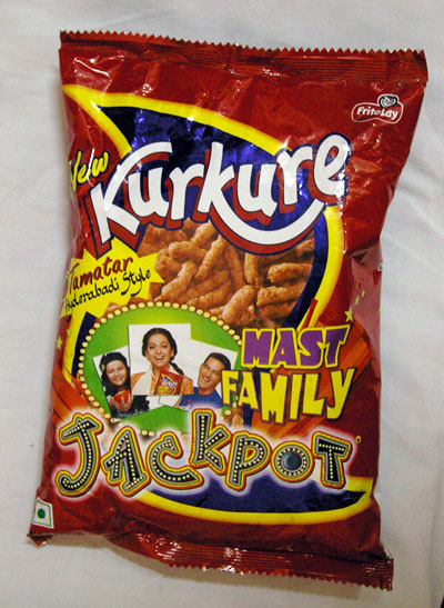 インド人から圧倒的支持を集める国民的人気激辛スナック菓子「クルクレ（Kurkure）」は中毒的にウマい！