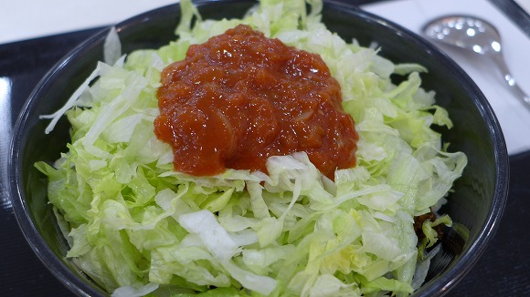 沖縄の吉野家では信じられない美味しさの『タコライス』が食べられる / あの『豚丼』もまだ売ってるぞ！