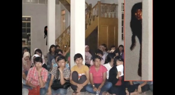 閲覧注意 インドネシアの心霊写真スライドショー動画が予想以上に怖い 厳選キャプチャ画像18選つき ロケットニュース24