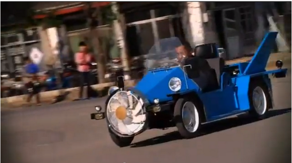 中国農民が作った風力発電自動車が意外と本格的でスゴイ ロケットニュース24 中国農民が作った風力発電自動車が意外と本格的でスゴイ ロケットニュース24