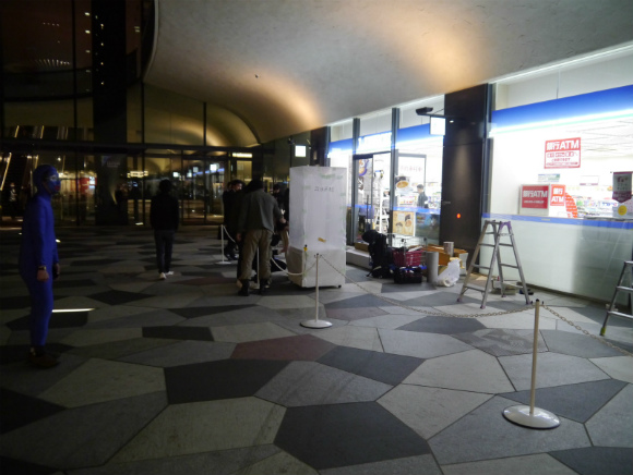 【速報】東京・東新宿にローソン・ドラゴンクエスト店が2013年3月30日からオープン / ただいま改装中