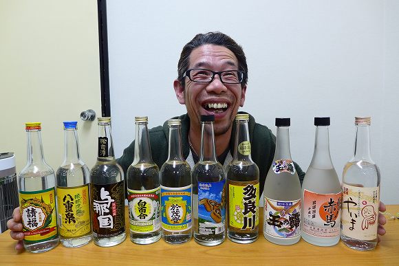 【酒好き必見】沖縄が泡盛天国すぎる件 / ほとんどがワンコインで購入可能なので飲み比べてみた