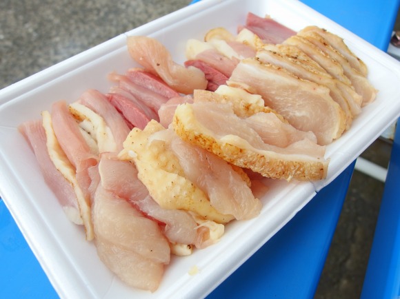 【鹿児島県】ワンコインで絶品の鳥刺しが食べられる『坂留鶏肉店』鹿児島空港近くなので朝食にもバッチリ