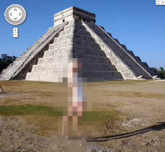 Googleマップの「世界遺産にも登録されているメキシコのマヤ文明のピラミッド」付近のストリートビューに謎の女性が写っていると話題