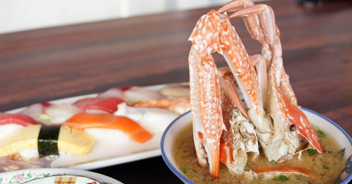 究極コスパ 1000円で激ウマ巨大カニ汁と寿司10貫セットが食べられる 石川漁業婦人直売店 ロケットニュース24