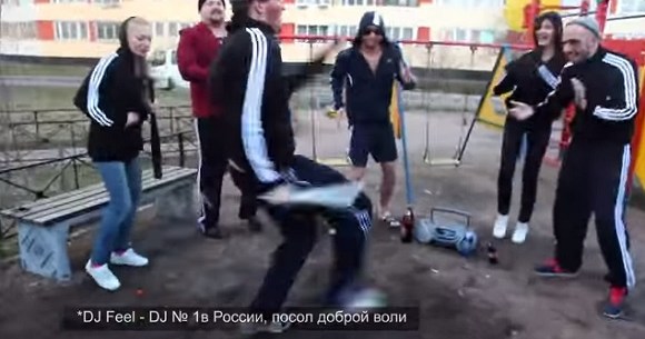 おそロシア動画 アディダス率100パーセントのロシアンギャングの集会がマジでヤバい ロケットニュース24