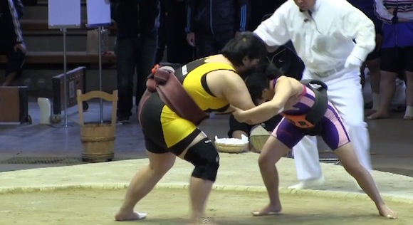 【衝撃格闘動画】冷静に「第1回国際女子相撲選抜堺大会」の動画を見たらマジでおもしろいことが判明