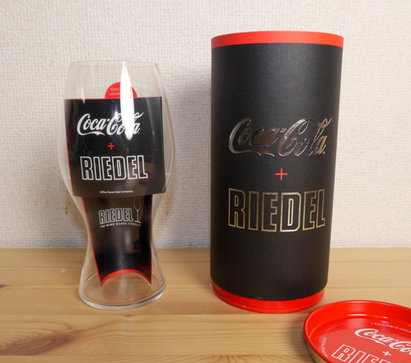 本日発売】リーデルの「コカ・コーラ専用グラス」にビールを入れると 