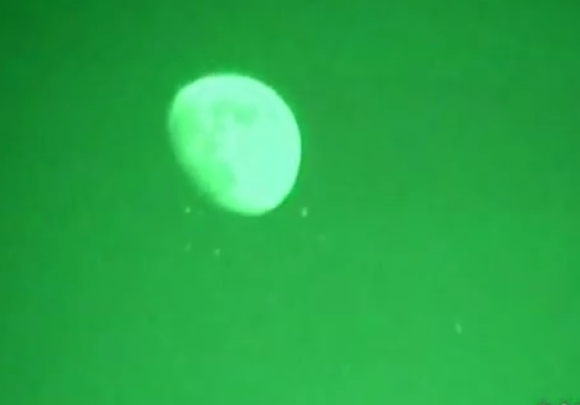 【1本の動画をめぐって大激論】集団で飛行するUFOの撮影に成功か？  世界的なUFO研究家の見解と、それに真っ向から反論する佐藤記者