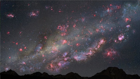 【星の赤ちゃん】 100億年前の銀河で起こった「お星様のベビーブーム」！ NASAが公開した “官能的な” 夜空に見惚れたい
