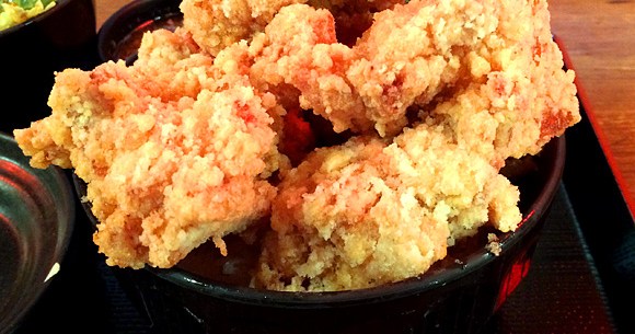 山盛りすぎる唐揚げ丼 700円でこのボリュームはマジでコスパ最高だッ 東京 立川 ひなたかなた ロケットニュース24