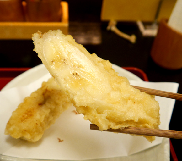 【意外な発見】バナナを天ぷらにすると超ウマイ！ 東京・上野「古奈屋」