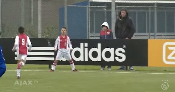 動画あり クリスティアーノ ロナウド選手のモノマネをするチビッコがめちゃくちゃカワイイ ロケットニュース24