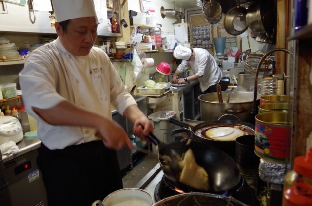 卵とネギだけ！ 中国特級厨師の趙さんに聞いた『家庭で美味しいチャーハンを作る4つのコツ』