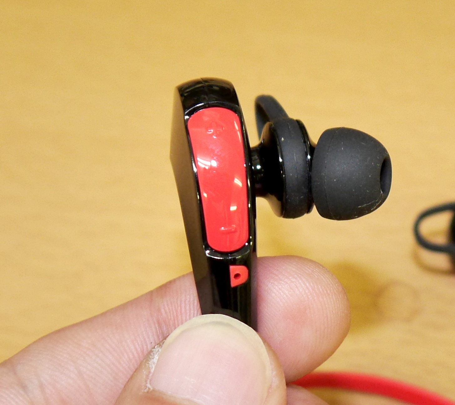 JVC HAFX40B Earbuds