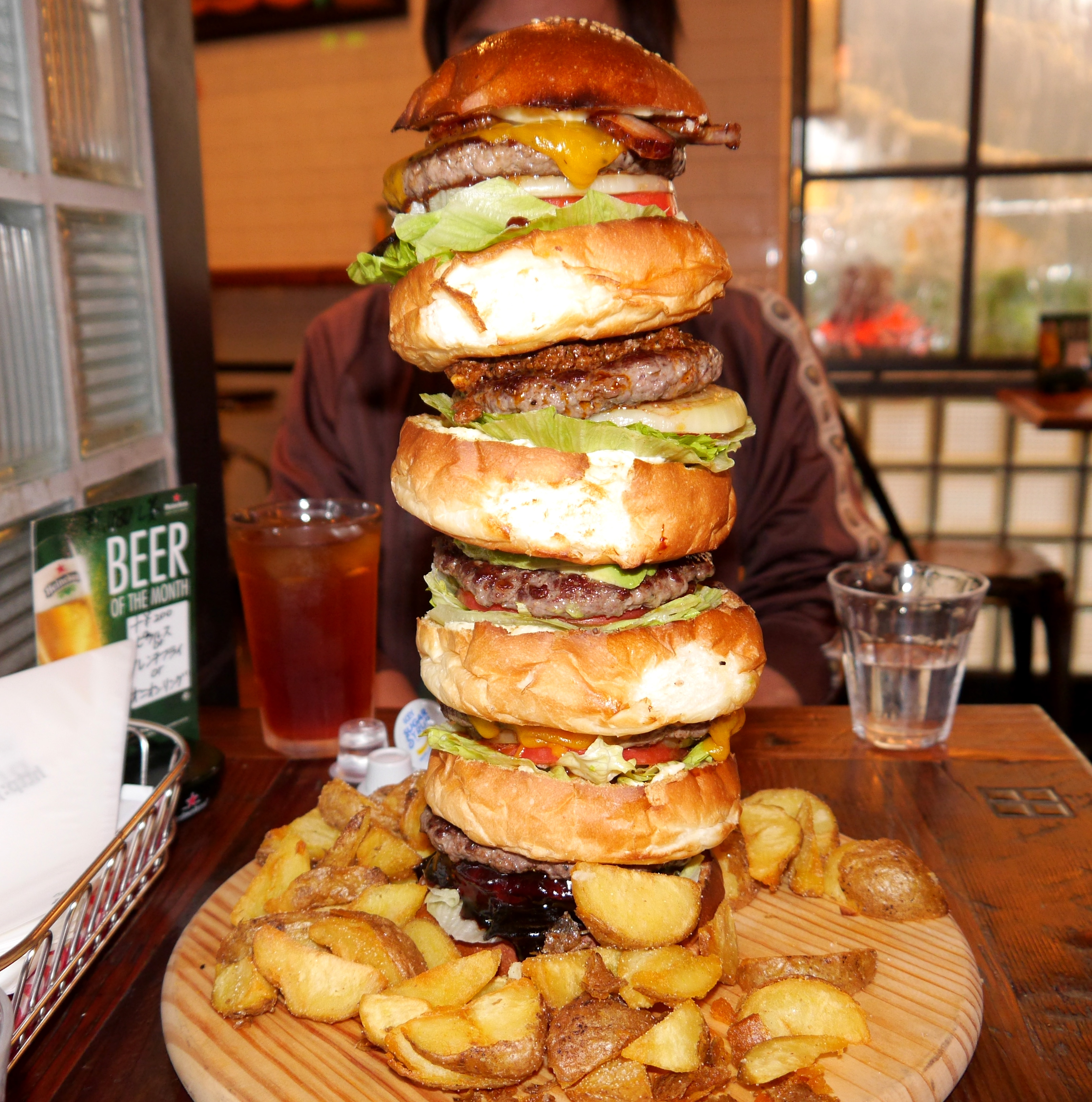 デカ盛り 有名ハンバーガー店 As Classics Diner のモンスターバーガーが超絶デカくてビビり上がった ロケットニュース24