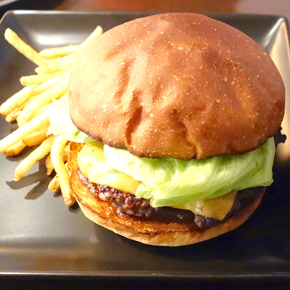 北海道ハンバーガー紀行 肉厚パティと芳醇バンズが美味 バーガー パンケーキ ラナ11 ロケットニュース24