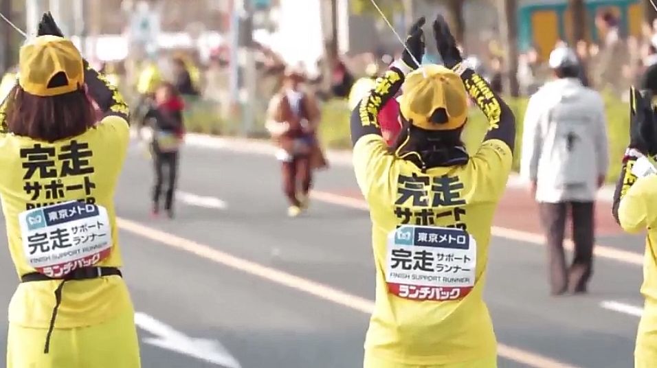 人間タイマー】東京マラソンの『完走サポートランナー』が大活躍