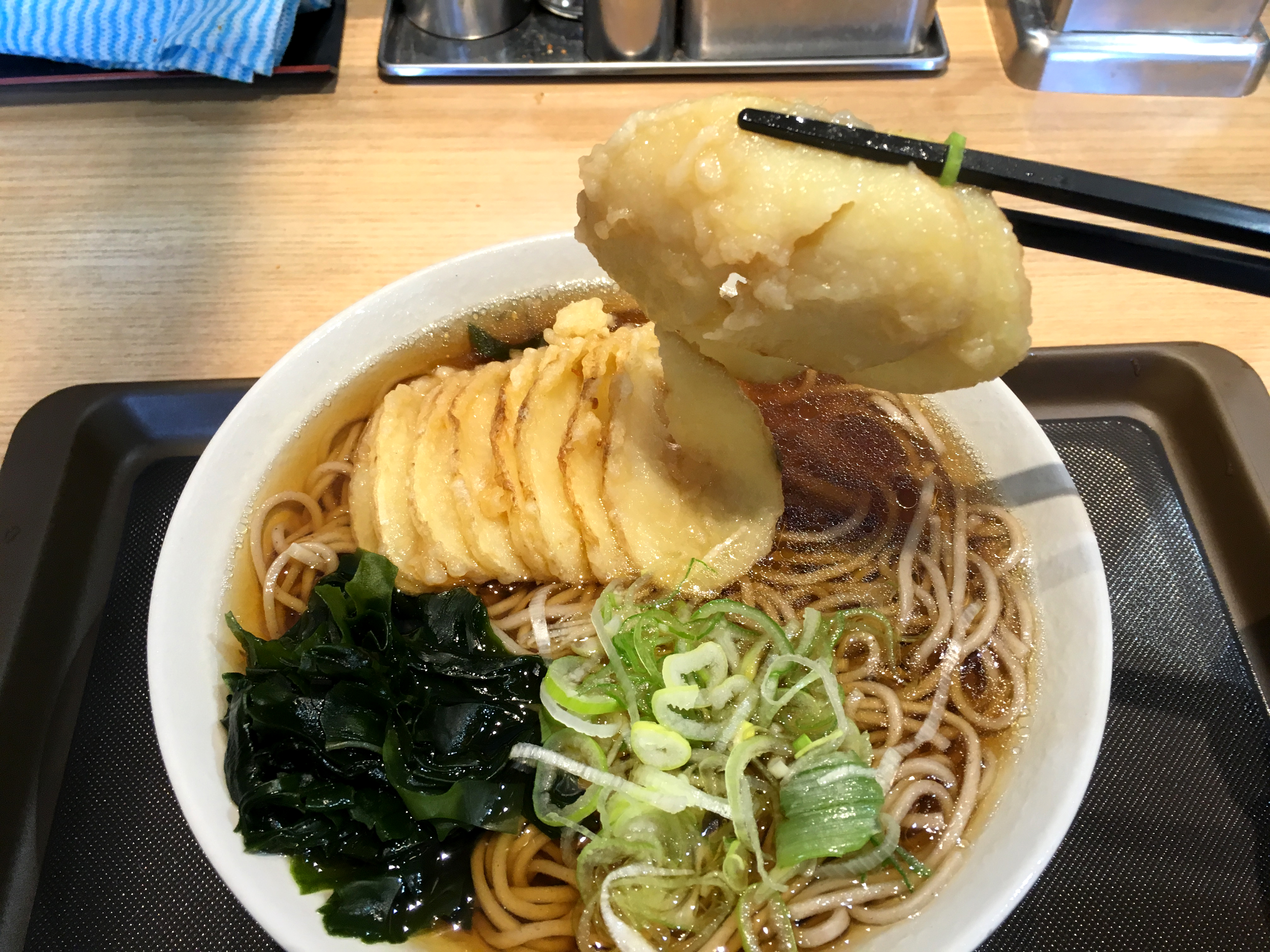 立ちそば放浪記】ポテトそばの上位メニュー！ 「トルネードポテトそば