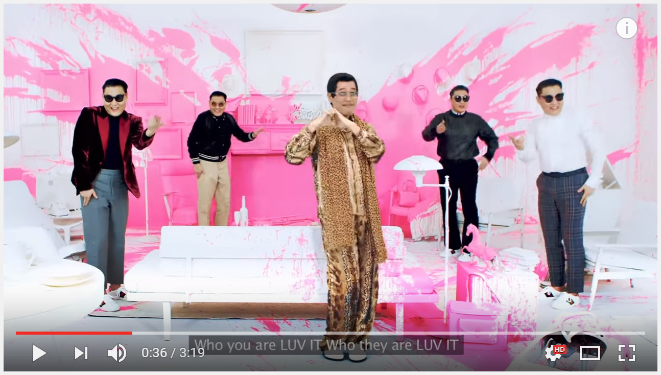 江南スタイル でブレイクしたpsyの新曲ミュージックビデオに ピコ太郎 が出演している ピコピコアーティスト夢の競演か ロケットニュース24