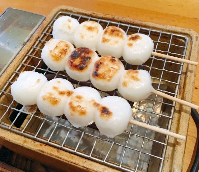 【豆知識】コメダの甘味喫茶「おかげ庵」では自分で団子や餅を焼くことができる！ これが結構楽しい