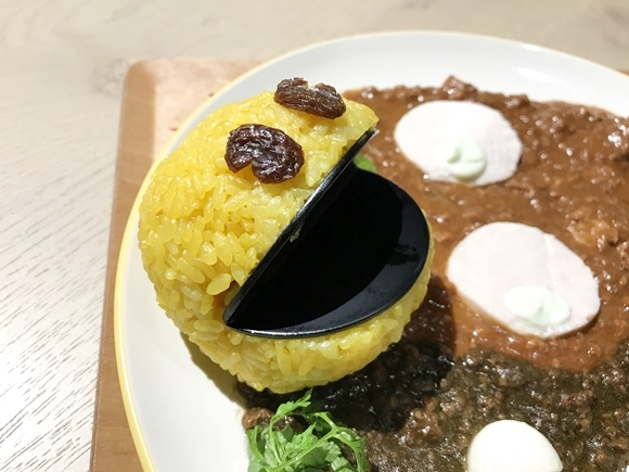 【悲報】東京の『パックマンカレー』が海外サイトでボロクソに叩かれる「クソまずいから絶対食うな」→ どれだけまずいのか実際に食べてみた