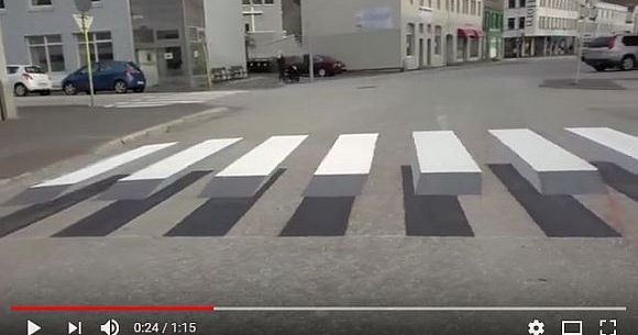 アイスランドで導入された 3dの飛び出す横断歩道 が画期的 これなら交通事故も激減しそう ロケットニュース24