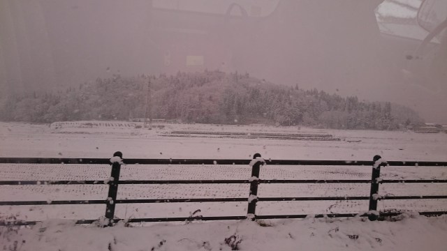 【JR信越本線】大雪で電車に閉じ込められていた男性のツイートが猛烈な勢いで拡散中！「JRの対応は素晴らしいと思いました」