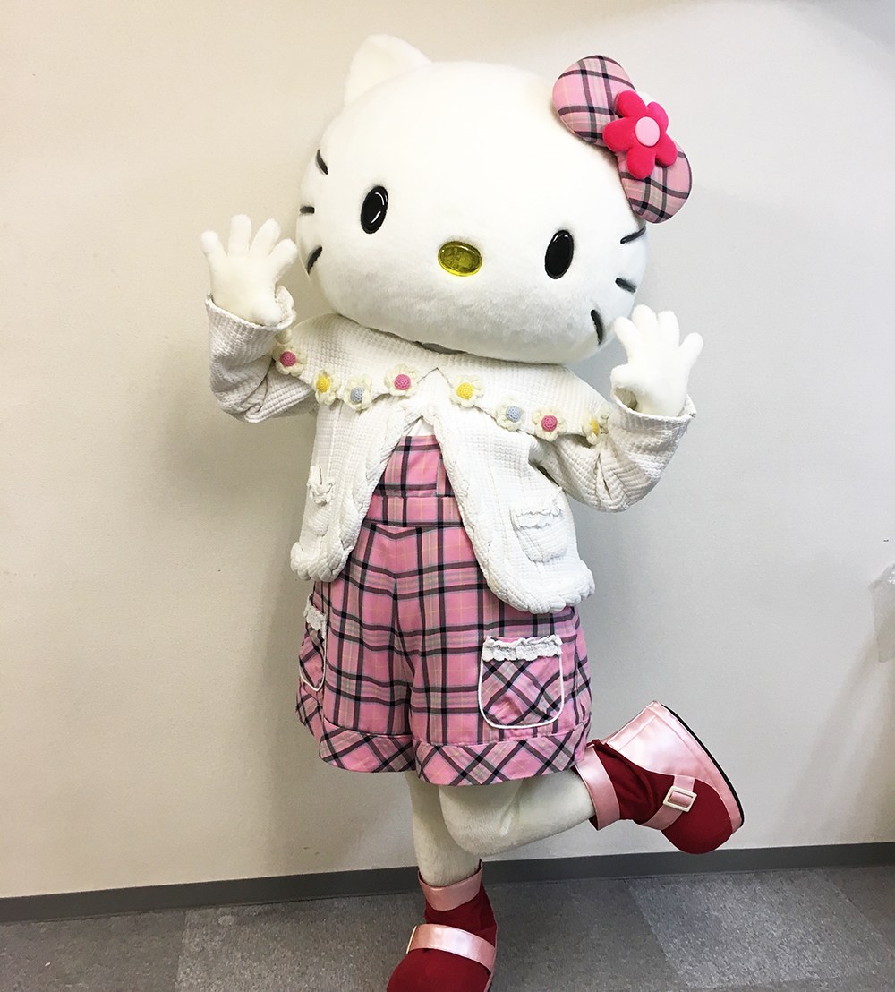 キティさん、ついに宇宙に出てガンダム相手に一戦交えるもよう | ロケットニュース24
