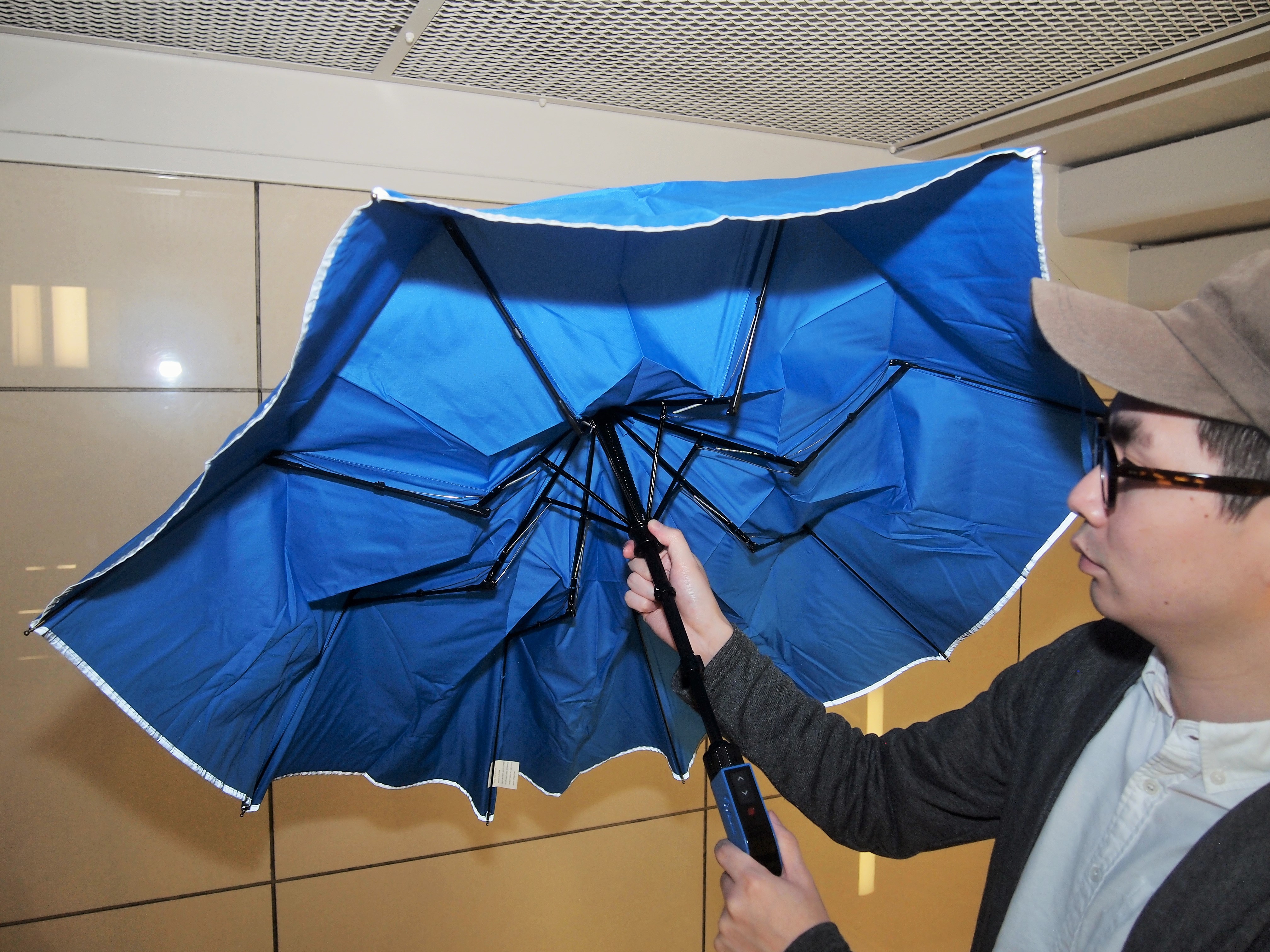 人気の新作 フェラーリ 雨傘 自動開閉 傘