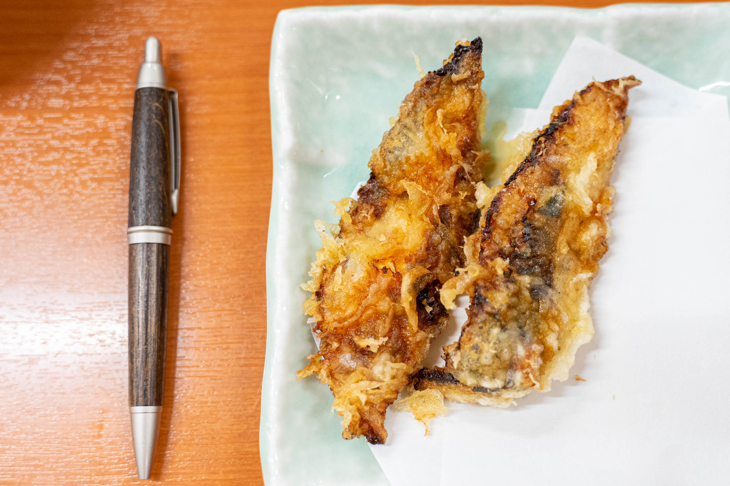 【なぜ揚げた】てんやの「うなぎ蒲焼きの天ぷら」を食べてみた結果 / うなぎと山椒の相性の良さをかつて無いほど実感した | ロケットニュース24