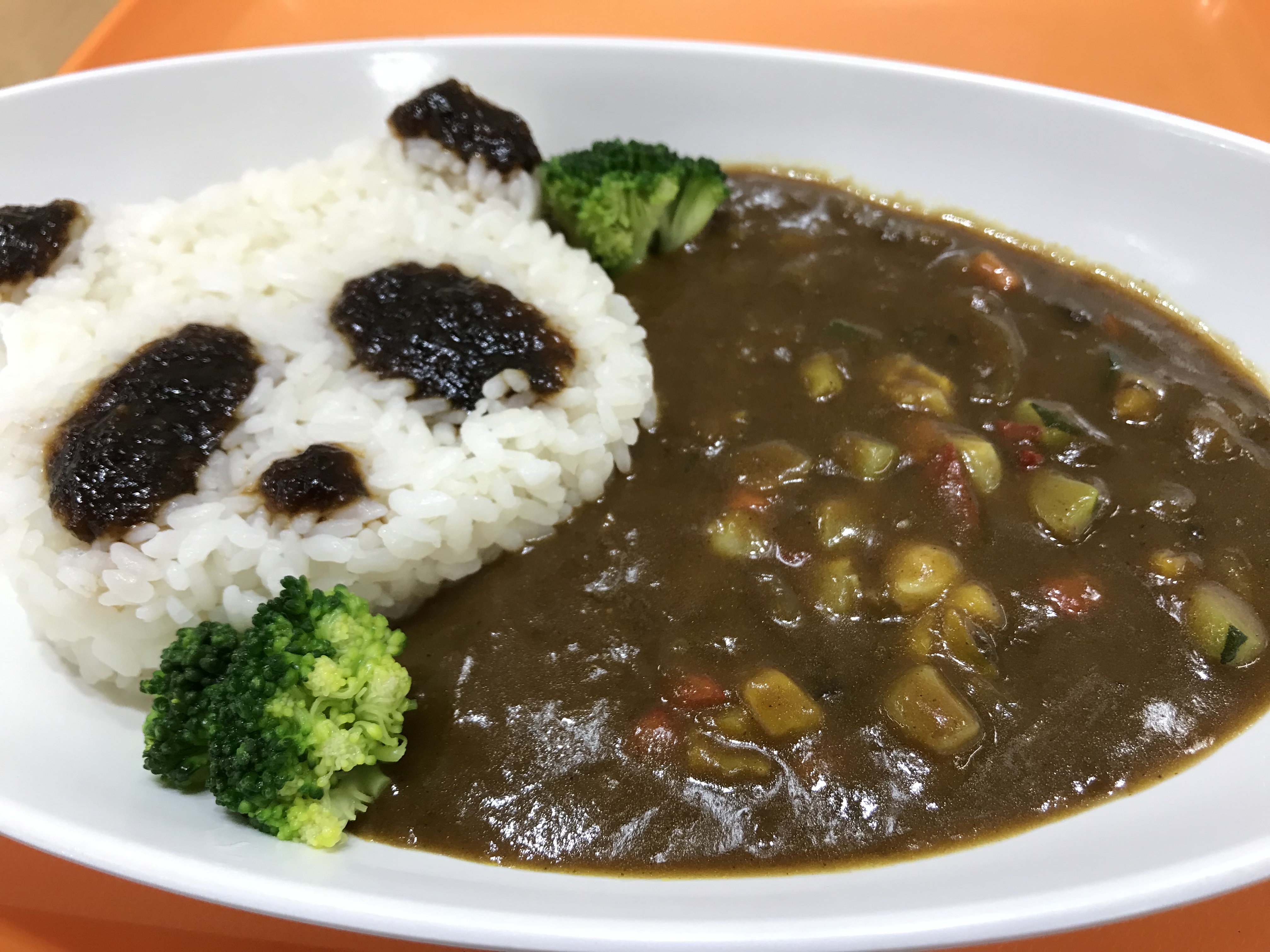 役所メシ 上野の台東区役所で食べられる パンダかれー が可愛い ある理由で 味のリニューアル を余儀なくされた悲しい過去も判明 ロケットニュース24