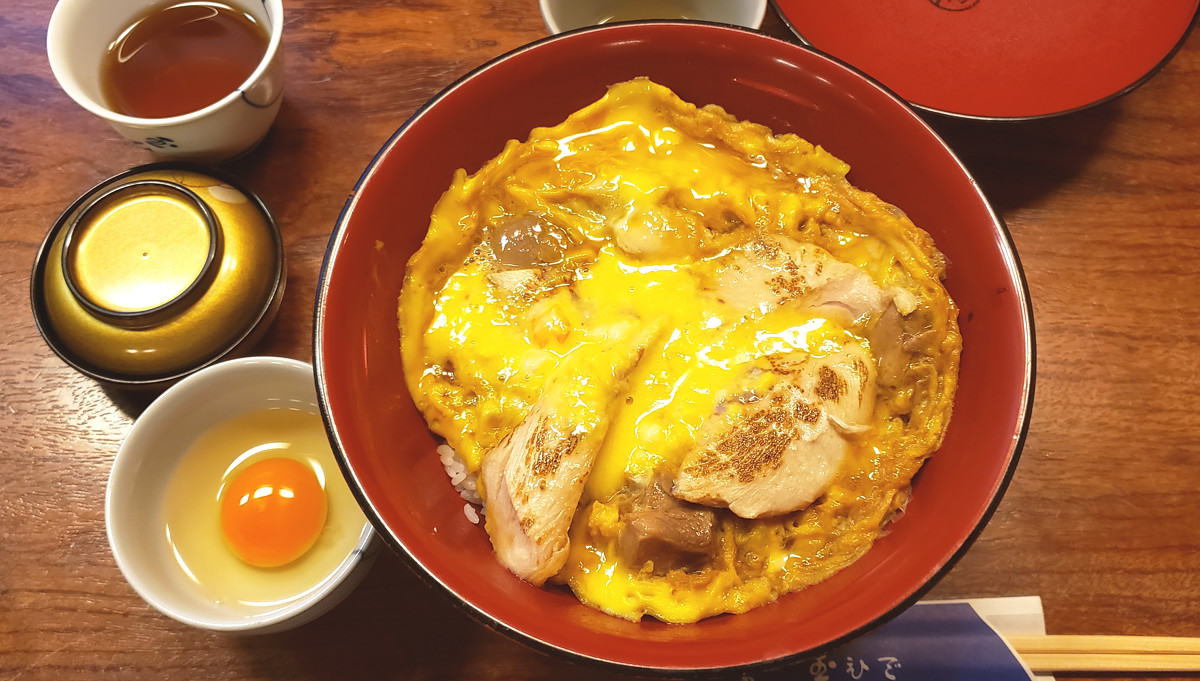 親子丼発祥といわれるお店に行ってみたら もはや親子丼を食べている気がしなかった 東京 人形町 鳥料理 玉ひで ロケットニュース24