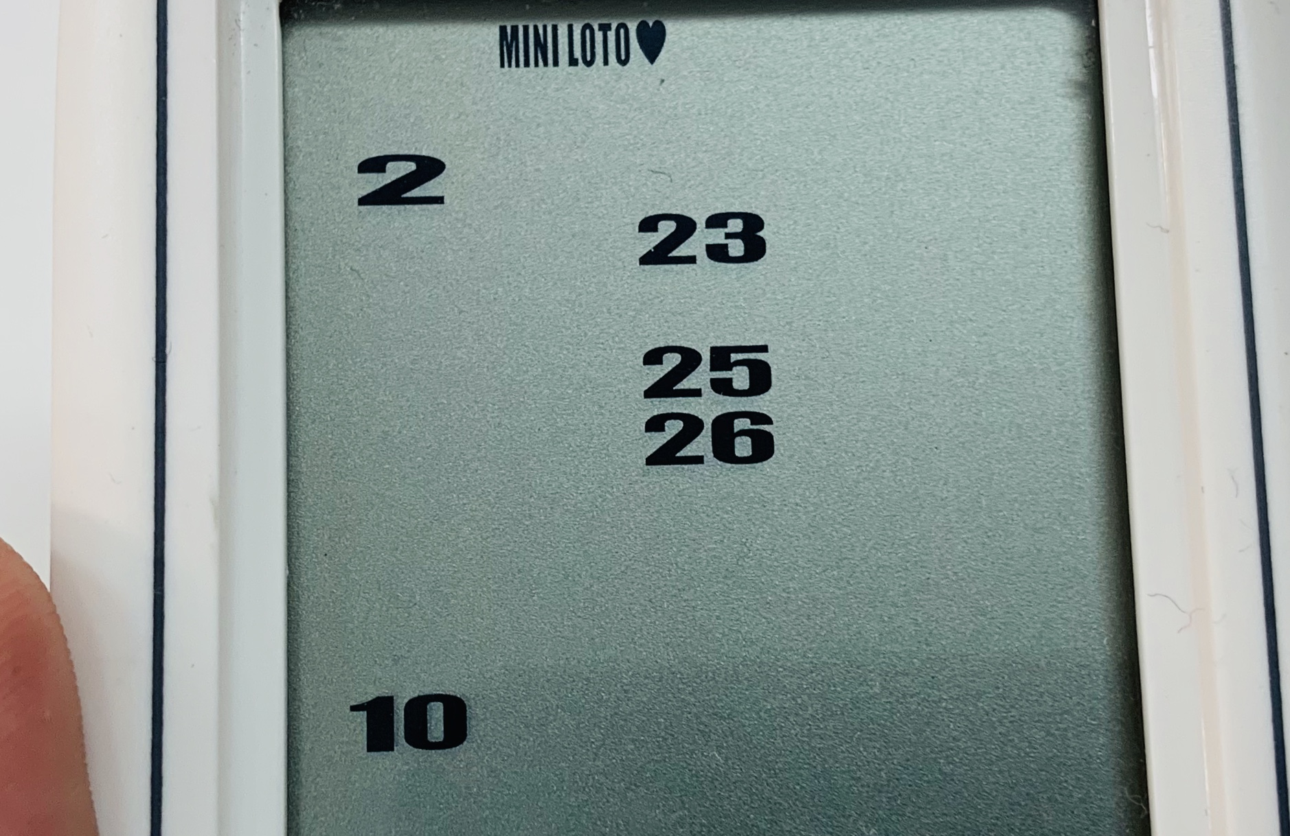 結果あり【ミニロト予想】ミオちゃんのズバリ！ 電子ルーレット式ミニロト予想 / 第1043回は「02」「10」「23