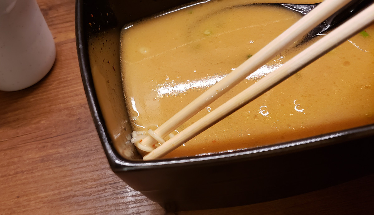 高級仕様】「銀座一蘭」の “重箱ラーメン” のこだわりっぷりに屈服させ