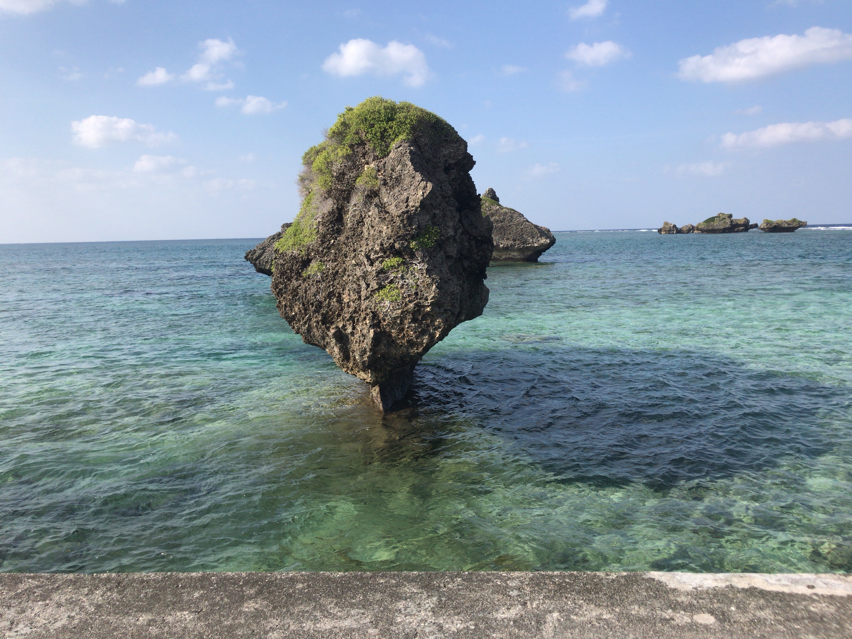 神の島 島全体がパワースポット 人口約人の沖縄県の離島 大神島 に行ったら あっ これ神様いるわ ってなるような風景に驚愕した ロケットニュース24