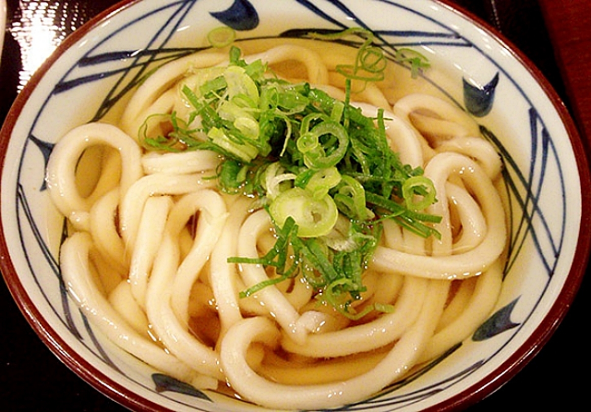 悲報 丸亀製麺 やはり同じ過ちを繰り返す かけうどん 並 がなぜか もう1杯無料 でついてくる謎キャンペーン 復活へ ロケットニュース24