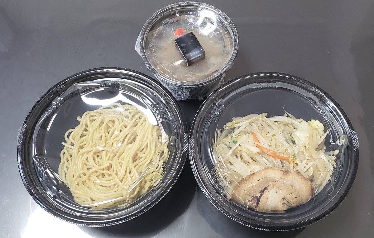 自宅ラーメン】この機会に「野郎ラーメン」をUber Eats経由で初実食し 