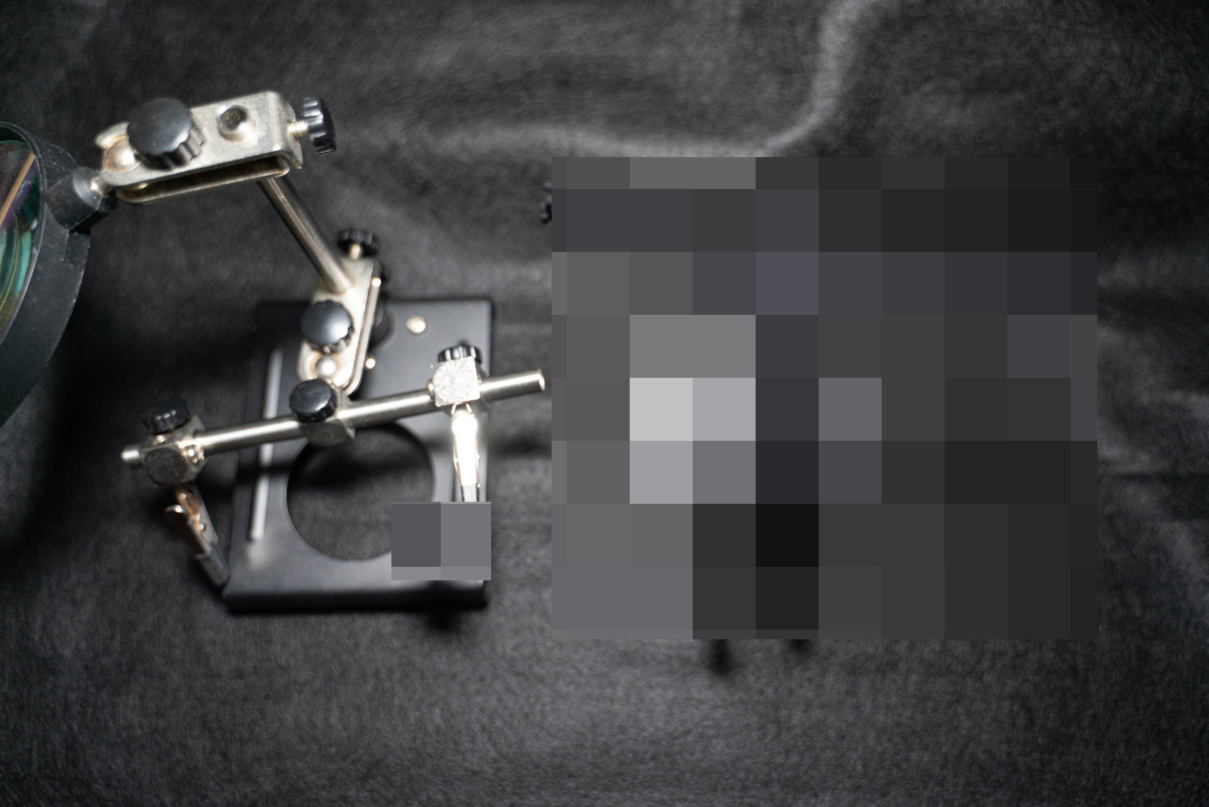 【漆黒】99%以上の光を吸収する塗料『黒色無双』がどれほど黒いのか、実際に塗ってみた | ロケットニュース24