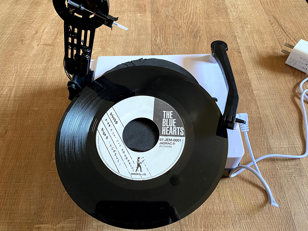 iPhoneの音源からアナログレコードを自作してみた / レコードに溝が刻