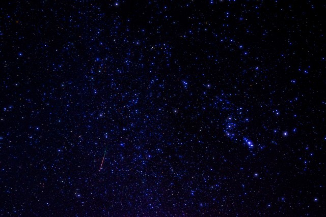 今夜はオリオン座流星群が見ごろ！ ただし今年の観測難易度は高めなもよう / 確実に観測するためのいくつかの方法