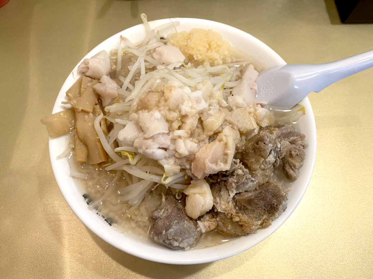 鬼滅の背脂 タン二郎 を食べてみた結果 脂の呼吸に震えた 超ごってり麺ごっつ秋葉原店 ロケットニュース24