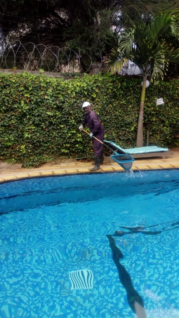 この道30年 ケニアの ホテル専門の庭師 に給料や夢を聞いてみた カンバ通信 第42回 ロケットニュース24