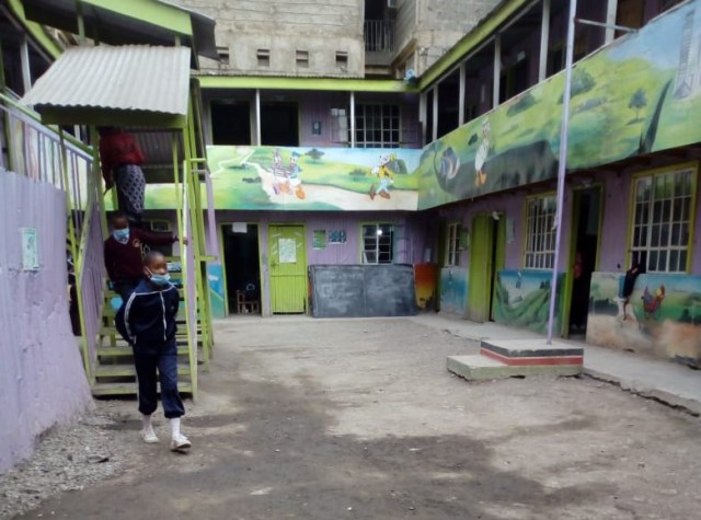 授業が再開されたケニアの「私立学校」のコロナ対策とか学費のことを話すね / カンバ通信：第60回