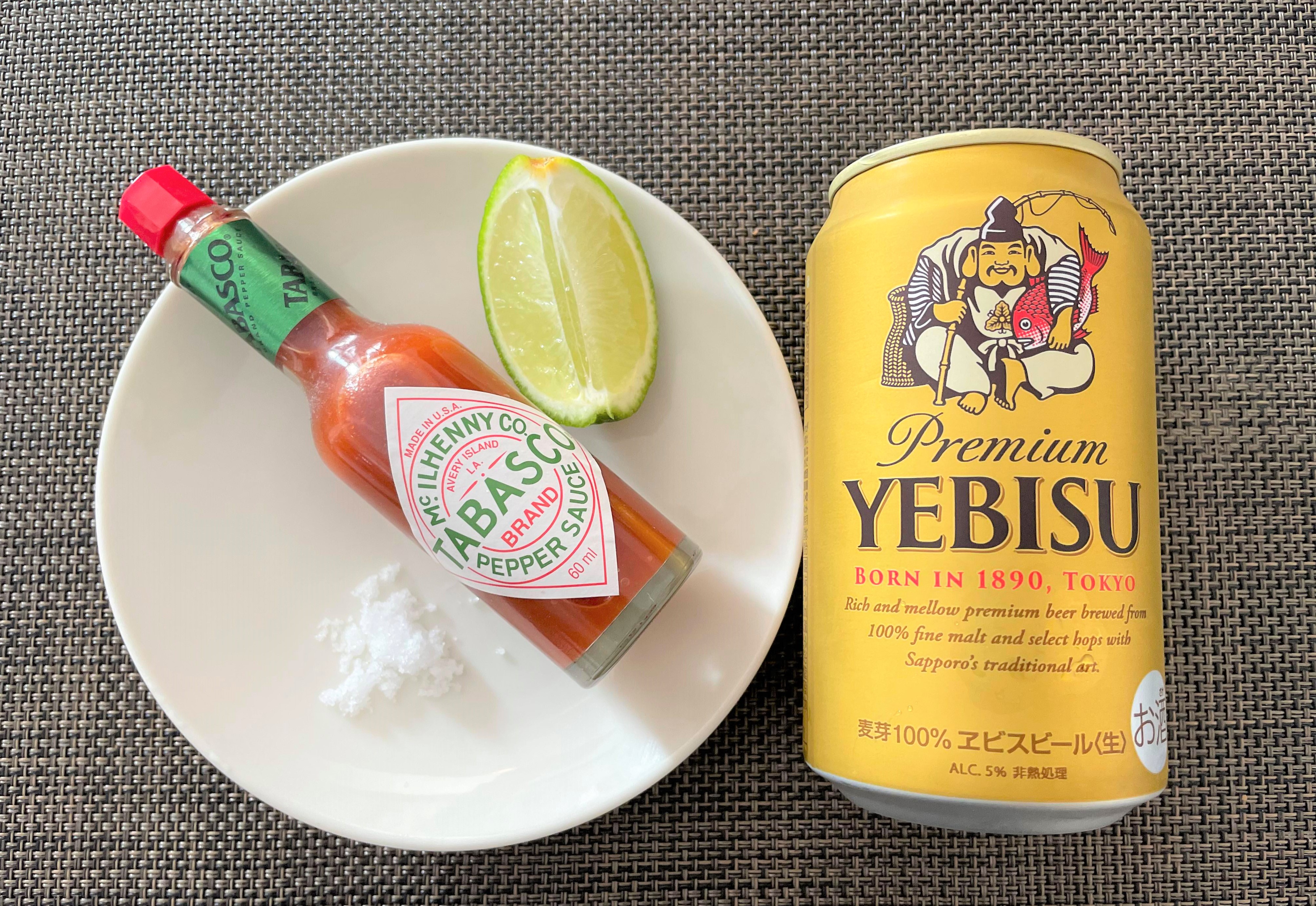 ビールにタバスコをちょい足し ウマ過ぎてもう普通のビールには戻れない Tabasco 公式レシピ ロケットニュース24