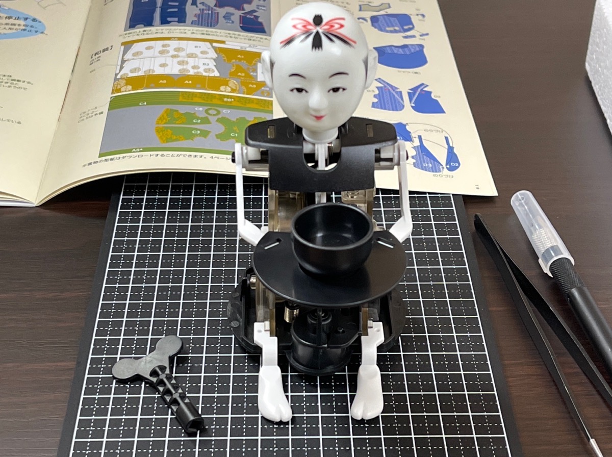 大人の科学製品版『大江戸からくり人形完成版』 ｜ 学研出版サイト