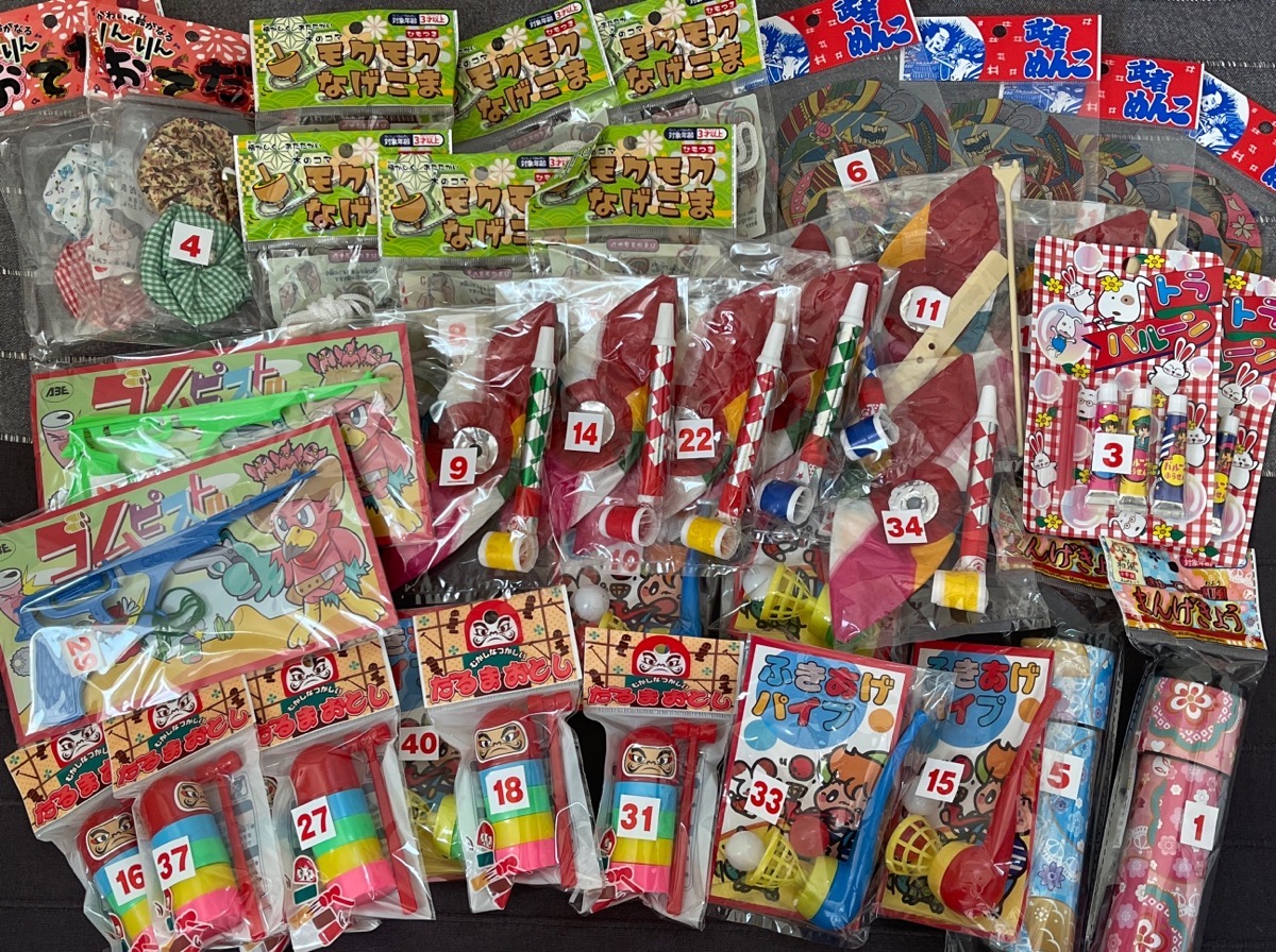 昭和50年代 駄菓子屋さんのあたりくじ 昭和50年代 駄菓子屋さんの