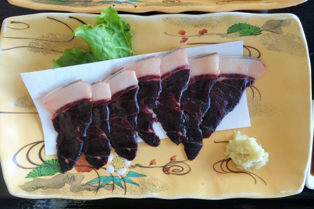 イルカの刺身を食べてみた / 和歌山県太地町では自然を大切にしながら捕鯨文化が継承されていた