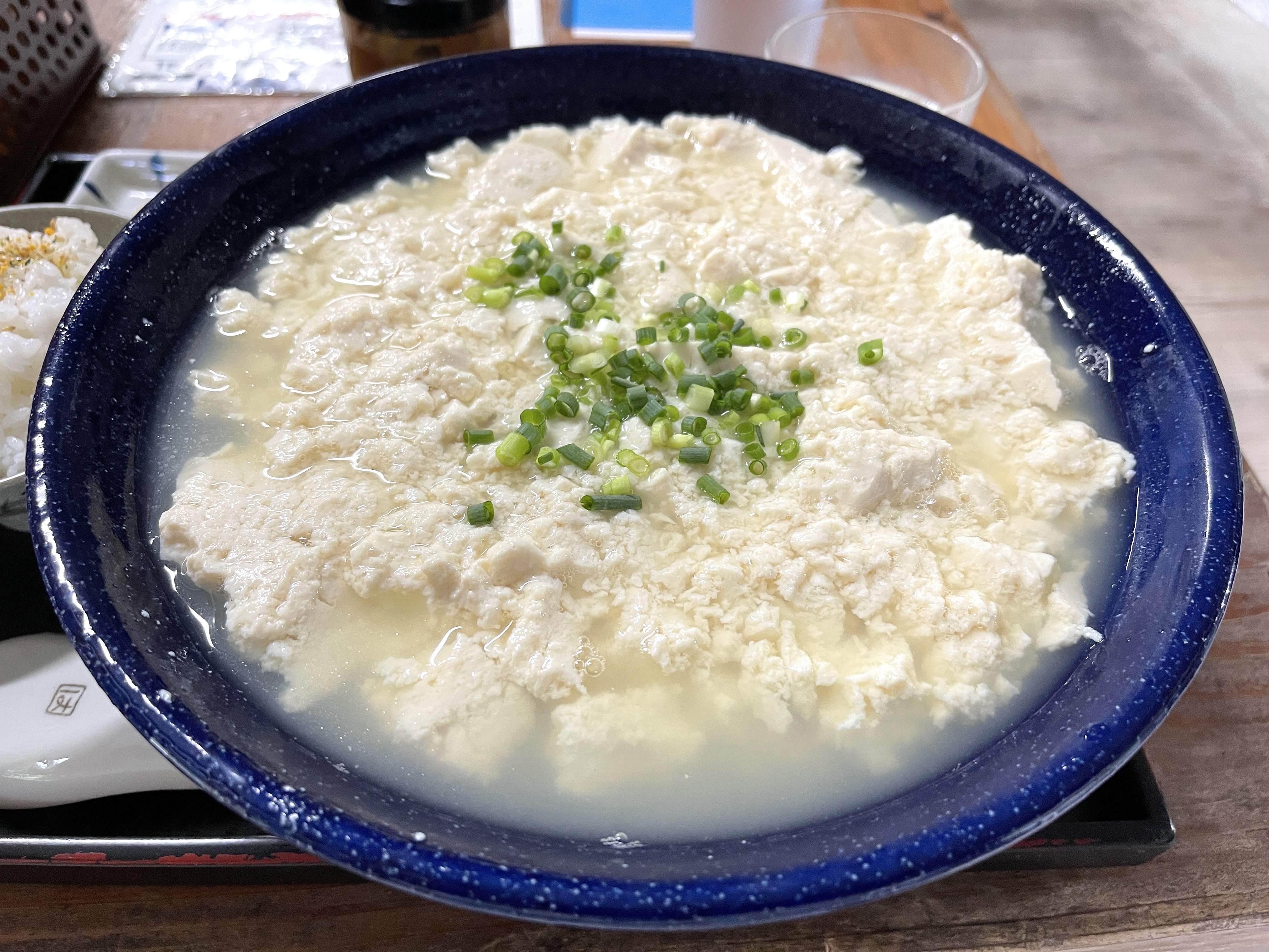 超特大 石垣島の人気店 とうふの比嘉 で豆腐1kgの ゆし豆腐セット超サイズ にチャレンジしてみた ロケットニュース24